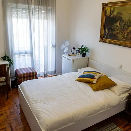 Homestay Aconchego De Quartos No Centro De Faro