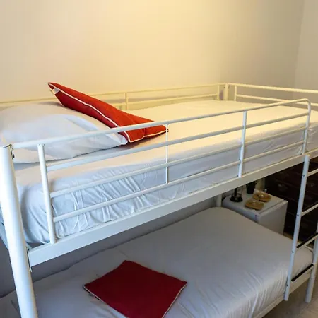 Aconchego De Quartos No Centro De Faro