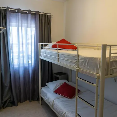 Aconchego De Quartos No Centro De * Faro